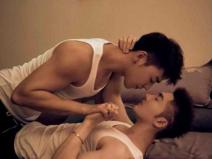 Korean帅男GayFUCKwet【Korean 帅男 GayFUCKwet 激情湿身肉搏】