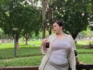 日本浓毛少妇BBwBBw—日本浓毛少妇 BBwBBw：探寻亚洲女性的美丽与魅力